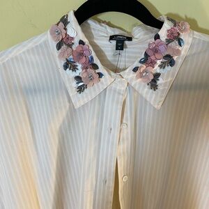 Embellished Floral Collar Striped Button-Up Blouse - Pink Accents
